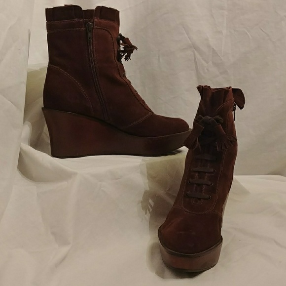Stuart Weitzman Booties - Picture 1 of 4